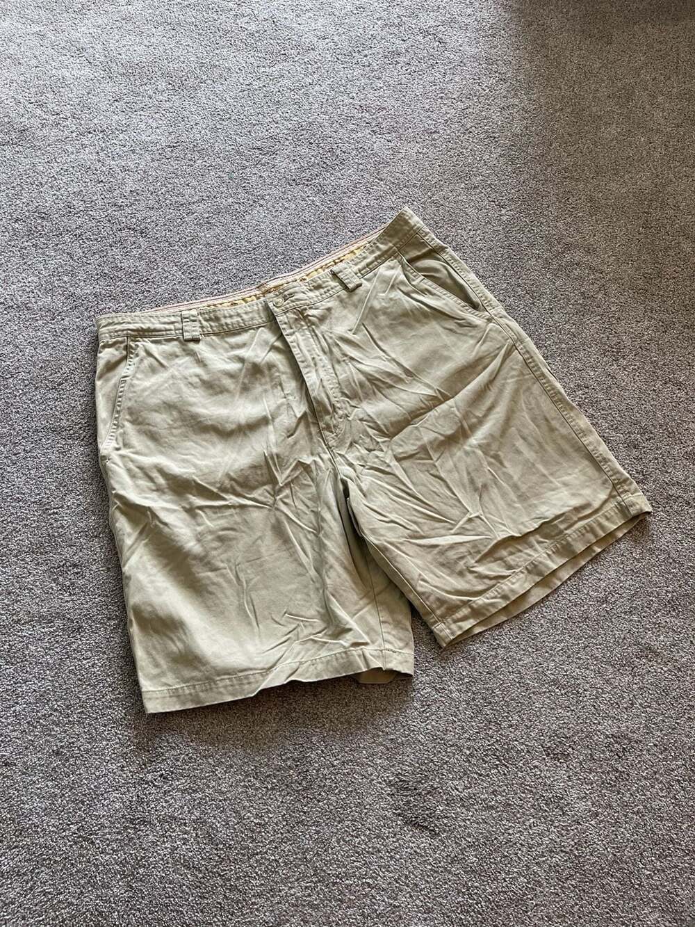 Tommy Bahama Men's 38 Size Tencel Cotton Blend Khaki Shorts